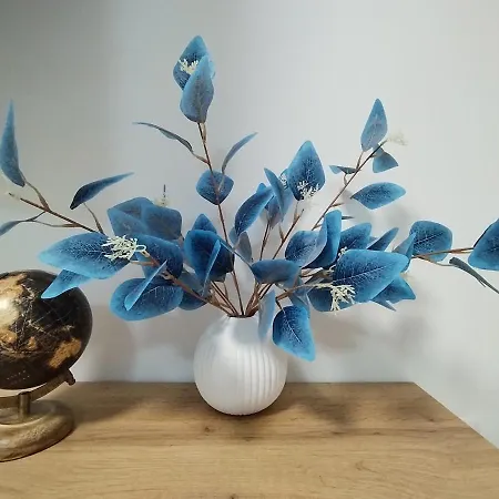 Sea Breeze Apartment *