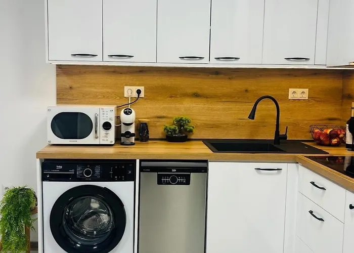 Апартаменты Sea Breeze *