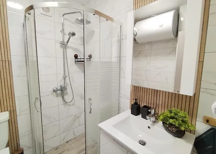 Sea Breeze Апартаменты *